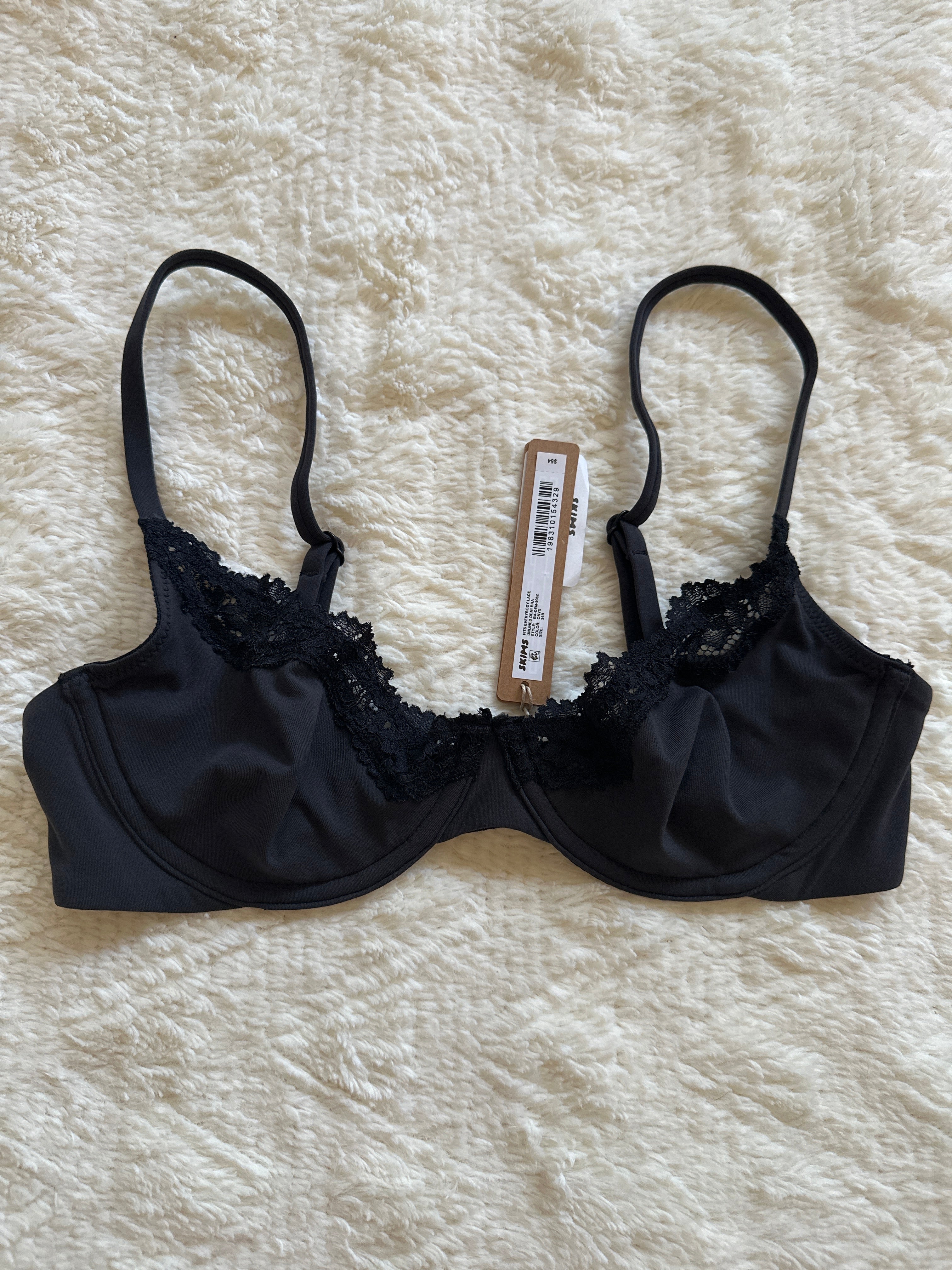 SKIMS Fits Everybody Lace Demi Bra